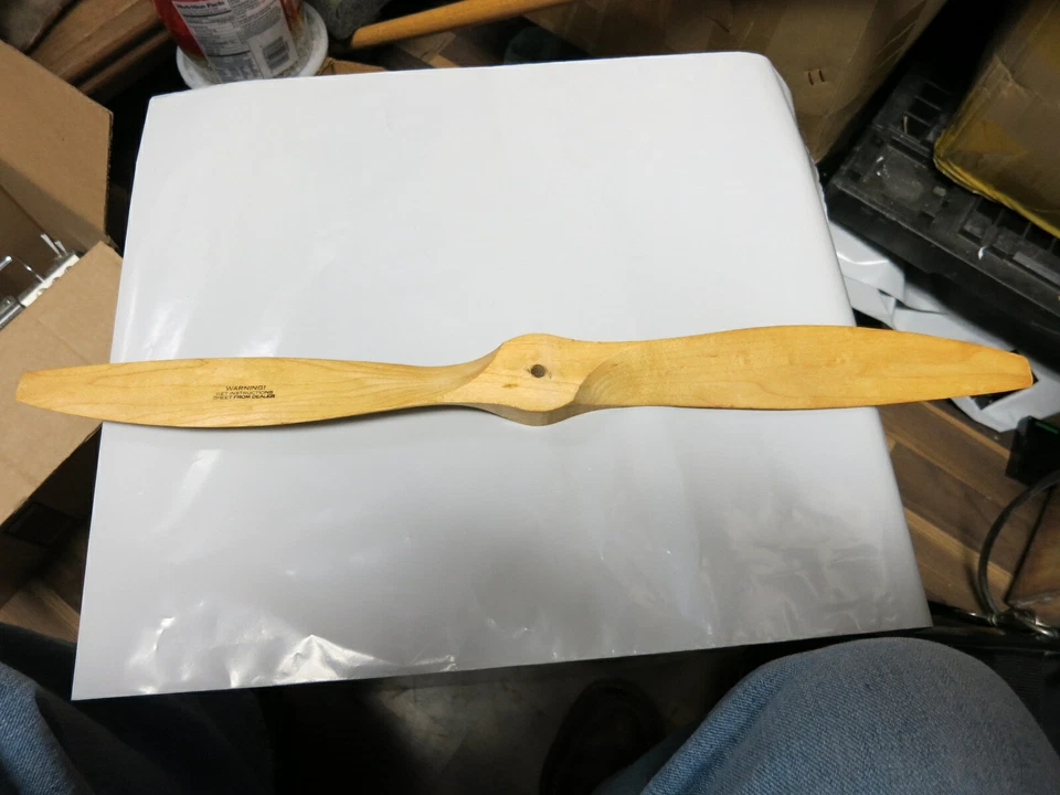 HÉLICE DE MADERA TF TOP FLITE 18-8 PARA AVIONES RC Foto 2 de 3