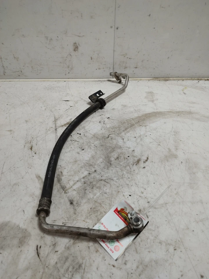 Manguera de descarga de aire acondicionado Subaru Legacy Outback 2005-2009 2,5 L OEM 73424AG00A Foto 3 de 3