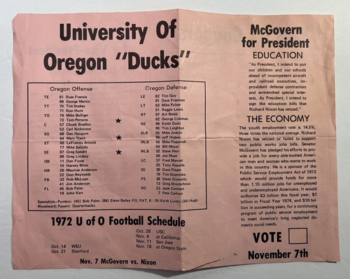 OREGON DUCKS FOOTBALL v WSU 1972 SCHEDULE & ROSTERS ANTI-VIETNAM WAR McGOVERN - Picture 2 of 2