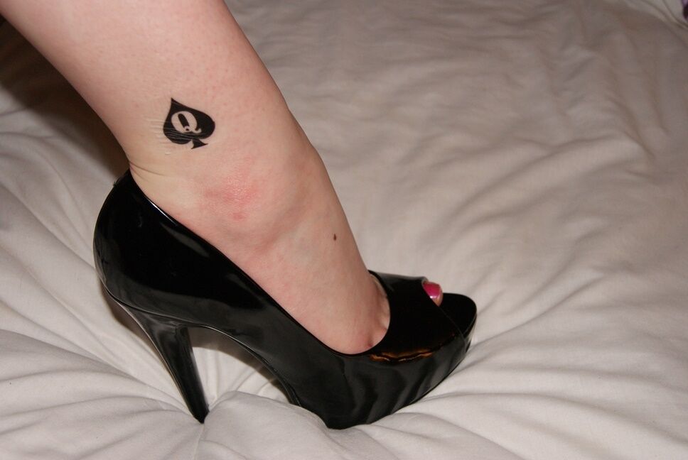 Mini Queen Of Spades Qos Temporary Tattoo Fetish Bbc Hotwife Cuckold