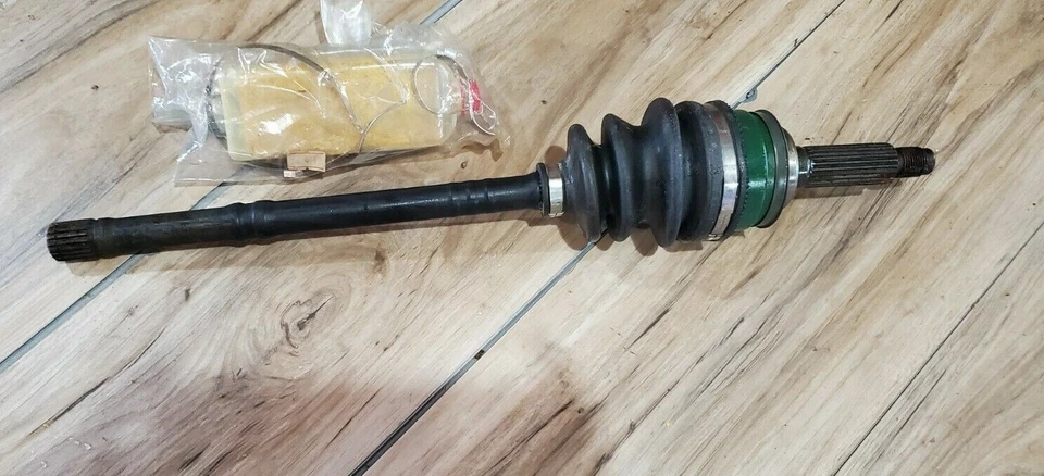 Nuevo de Lote Antiguo Conjunto de Eje CV Lado del Conductor Delantero Izquierdo GEO Metro Swif 92-94 AT Foto 2 de 4