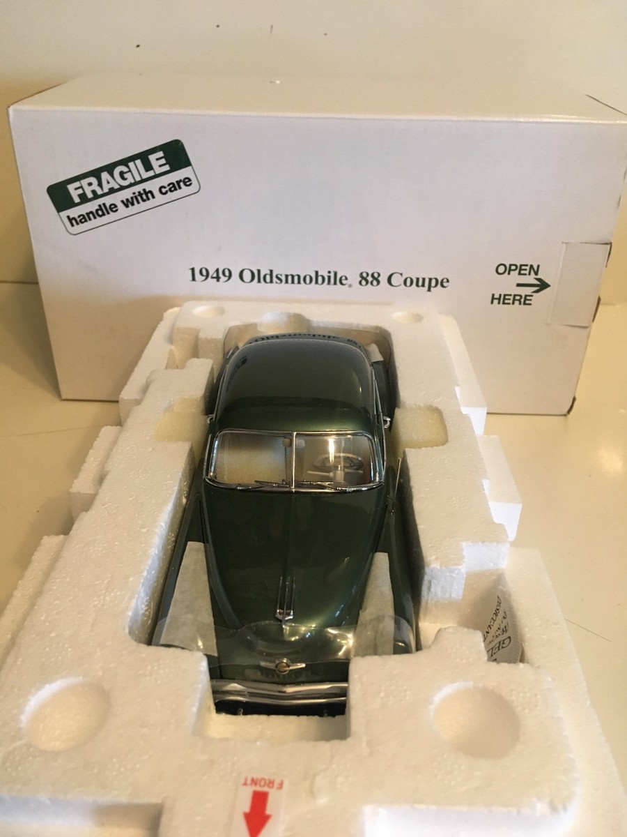 ダンバリーミント製 1949 オールズモビル 88 クーペ 1/24 【公式通販】