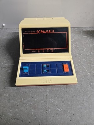 Vintage  Tomytronic Tomy 1982 Scramble Battery Hand Held Game Working Tested