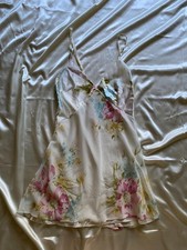 Vintage 1990s Victoria's Secret Collection White Floral Babydoll Slip Coquette L