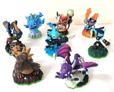 Skylanders Spyro’s Adventure :  Lot Of 8 Figures : 1 of Each Element