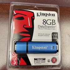 NEW 8 GB KINGSTON Data Traveler with Vault Pr...