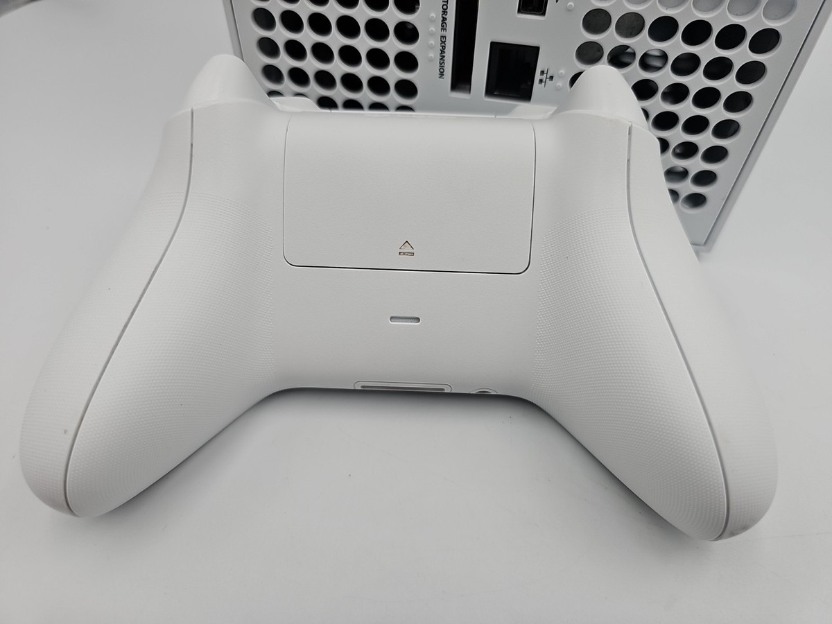 XBOX ホワイト Microsoft Xbox Series X 1TB Digital Console 1882 - (2024) White
