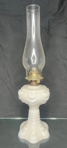 STUNNING! HTF Vintage Milk Glass “Coolidge Drape” Kerosene Oil Lamp 20”