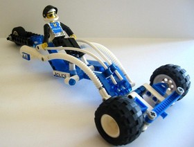 LEGO 8252 Technic BEACH BUSTER Off Road Police Vehicle 85% complete