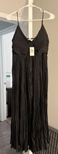 Brand New ASTR The Label Women’s Black Maeve Pleated Dress Size Medium