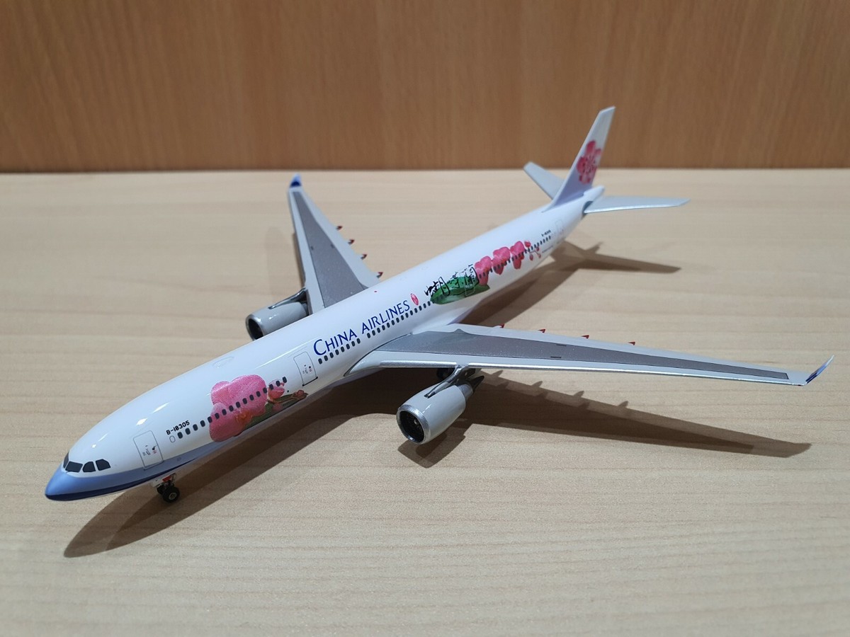 航空機・ヘリコプター Phenix 1/400 CHINA AIRLINES A330-300 Phoenix die-cast Models China Airlines A330-300 Reg# B-18355