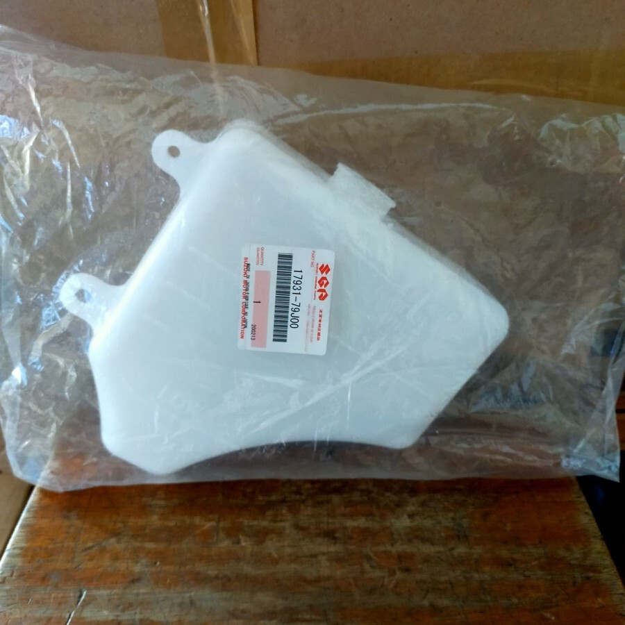 Suzuki SX4 Neo Baleno Coolant Reservoir Assembly For 17931-79J00