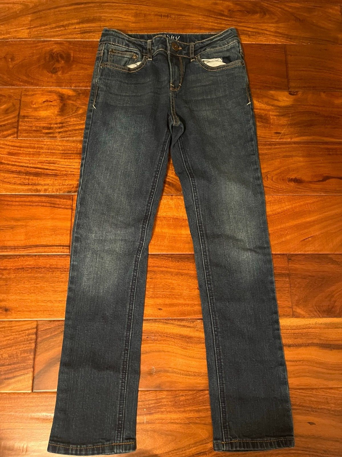 Picture 1 of 2