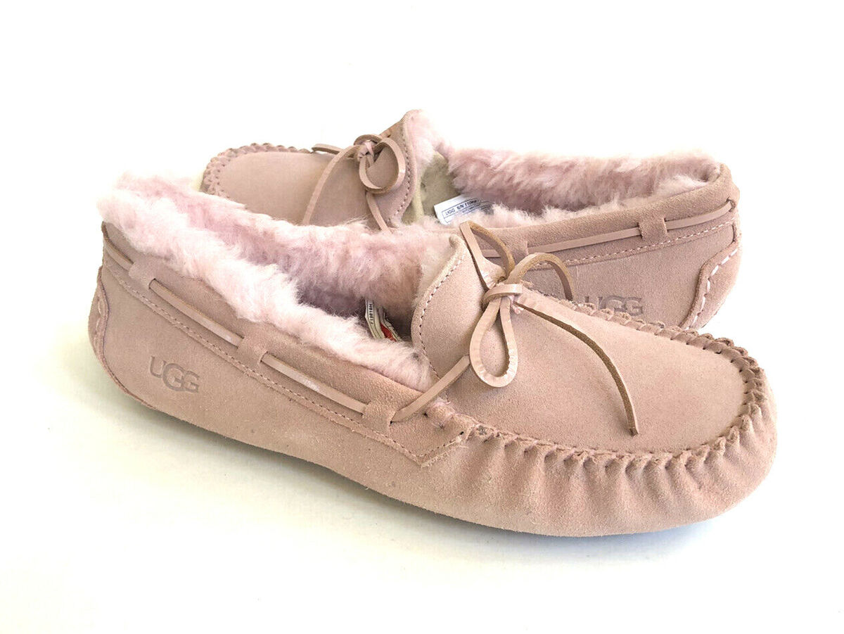 UGG DAKOTA PINK CRYSTAL SHEARLING LINED SLIPPERS US 6 / EU UGG DAKOTA PINK CRYSTAL SHEARLING LINED SLIPPERS US 6 / EU