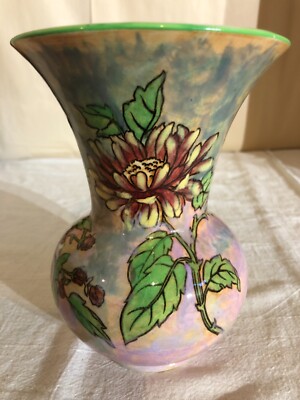 Royal Doulton chrysanthemum Vase D 6299 Lusterware England 1950s