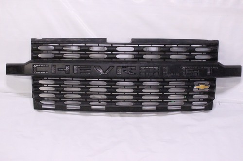 CHEVROLET SILVERADO 1500 FRONT BUMPER RADIATOR GRILL GRILLE MOLDING OEM 2019-22