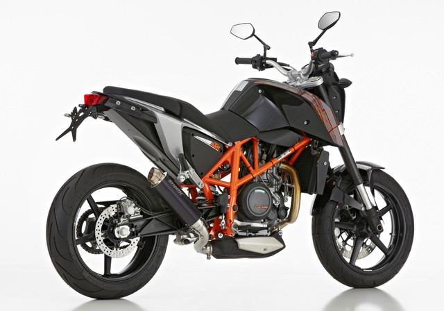 SHARK Auspuff SRC 4 Alu schwarz für 690 Duke KTM 690 Duke SHARK Auspuff SRC 4 Alu schwarz für 690 Duke KTM 690 Duke