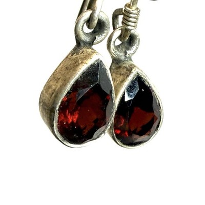 Sterling Silber rote Granat Ohrringe Birne Tropfen Vintage Paar 0,925 Valentinstag