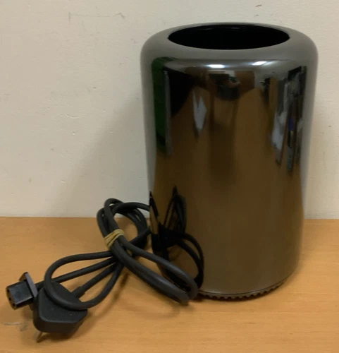 Apple Mac Pro A1481 Desktop - ME253B/A (October, 2013) Please Read Description