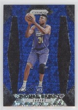 2017-18 Panini Prizm Fast Break Blue Prizm 142/175 Thomas Bryant #281 ph4