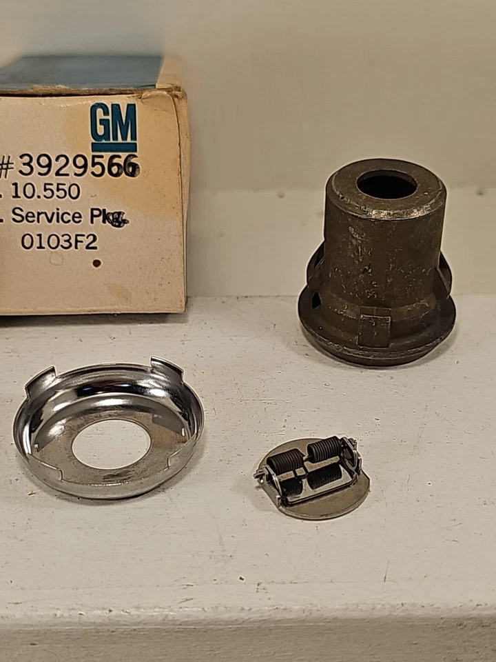 Nuevo kit de cilindro y estuche de cerradura de puerta OEM GM 3929566 1972 Oldsmobile Toronado 72 Foto 4 de 4