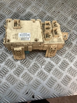 # Toyota Corolla Verso MK2 2.0 Diesel D4D Fuse Box 89221-0f020