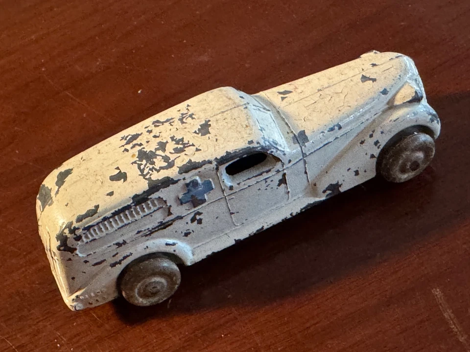 Vintage Barclay BV3 #50 Medical Ambulance White 5" Long  - Good Condition! - Image 3 of 4