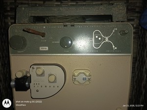 Kodak Carousel 760H Vintage Slide Projector With Original Manual