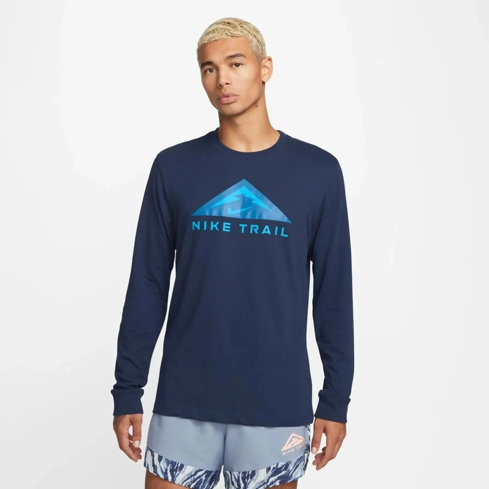 NWOT Nike Training T-Shirt Dri-Fit Trail Blue S DV9381-410
Opens in a new window or tab