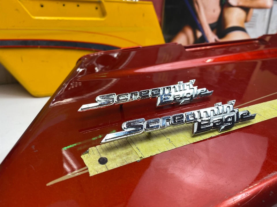 HD-OEM Harley Screamin' Eagle silenciador emblemas medalhões cromados - Imagem 2 de 4