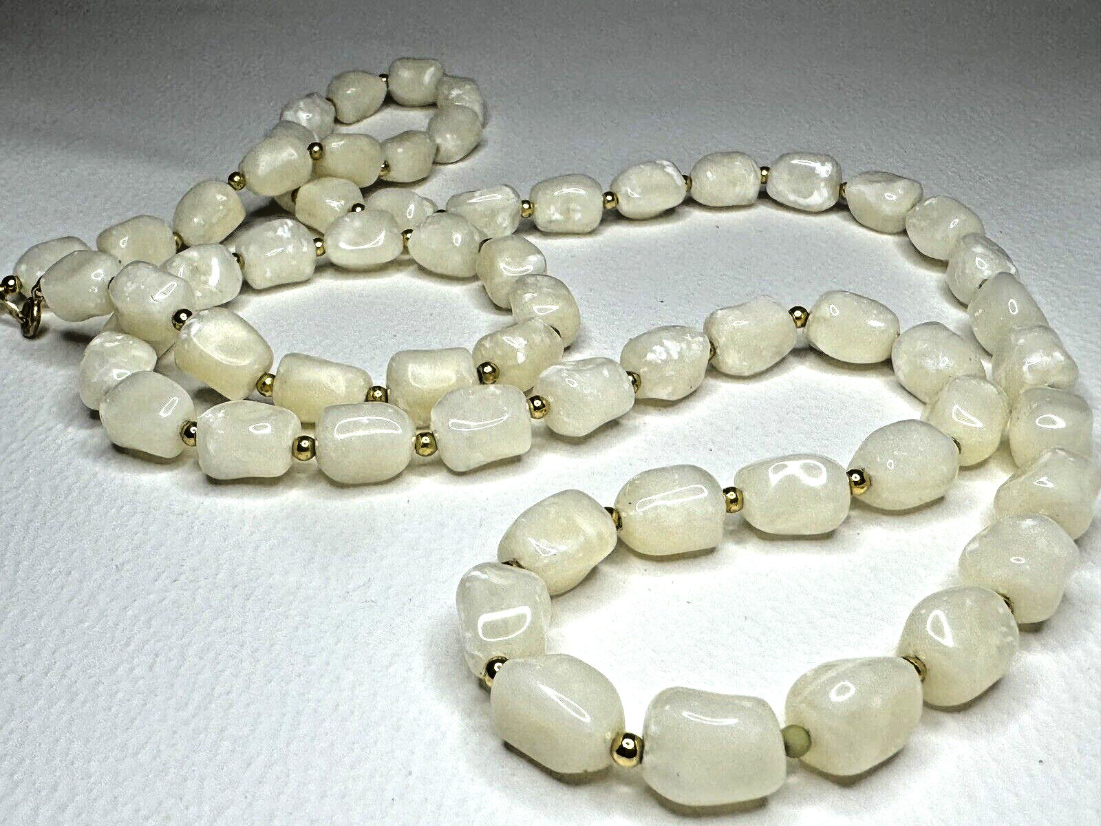 Vintage Trifari White Plastic Rectangular Gold Be… - image 5