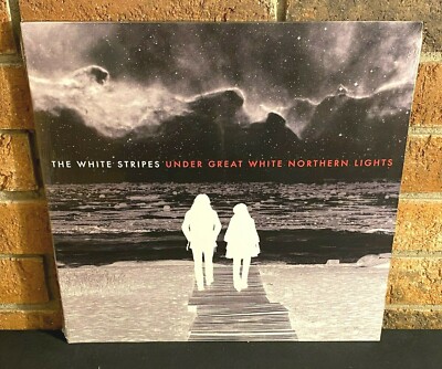 THE WHITE STRIPES - Under Great White Northern Lights, 2LP BLACK VINYL Gatefold