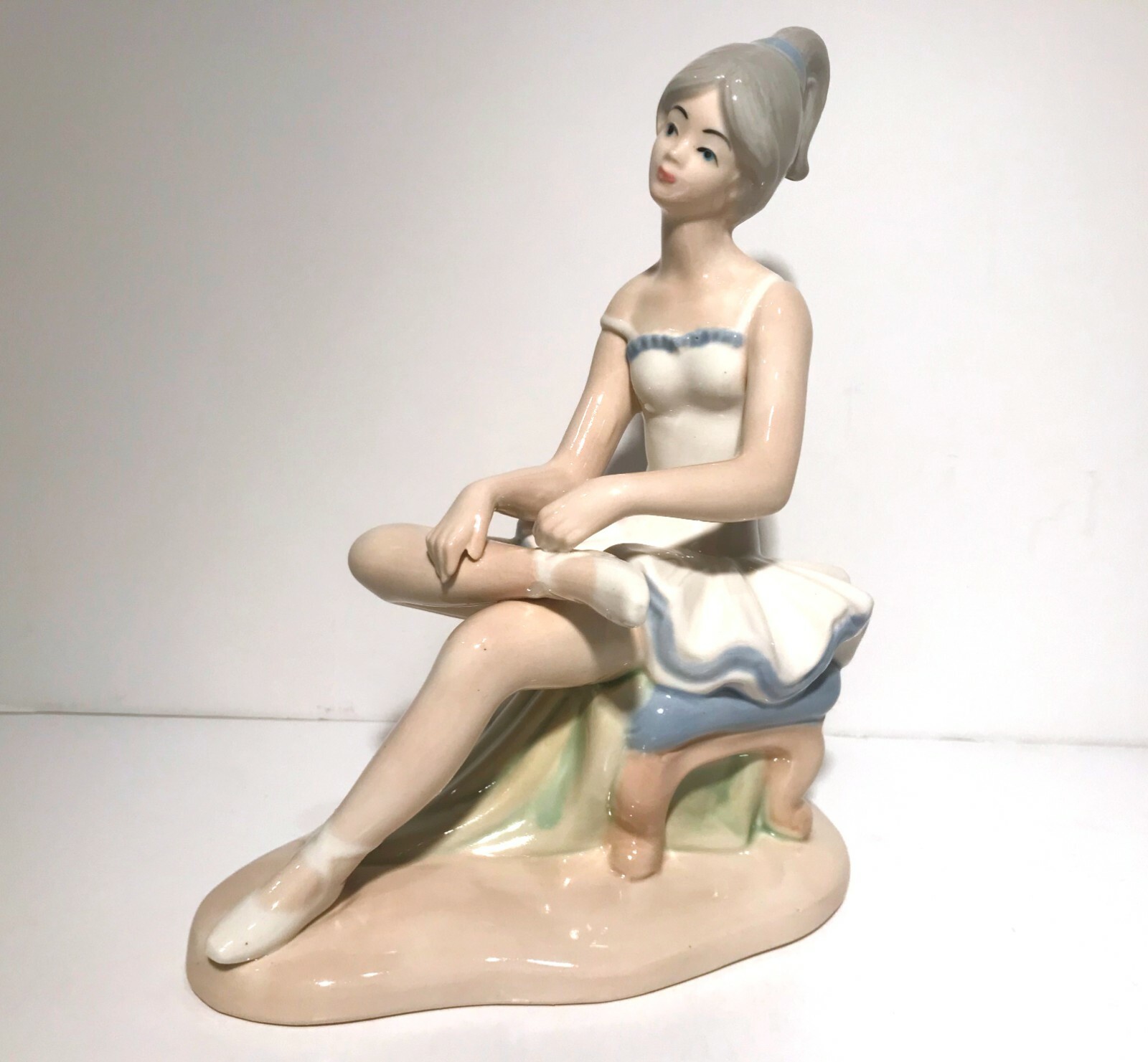 Vintage Porcelain Sitting Ballerina, Sanbo Valencia Spain