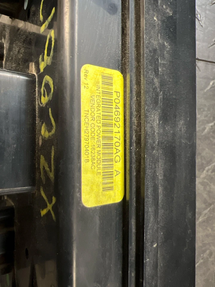 2008 Dodge Charger Engine Fuse Box 5.7L V8 AT RWD (04692170AG) Foto 4 de 4