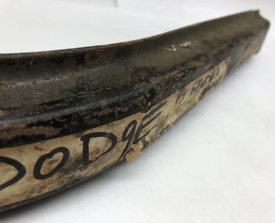 Dodge Plymouth DeSoto P8 1939 Deluxe guardabarros delantero soporte soporte 696378 nuevo en stock Foto 3 de 4