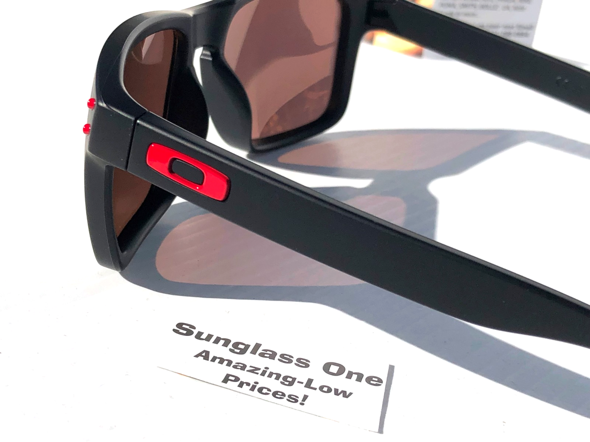 Oakley HOLBROOK Matte Black DUCATI Red POLARIZED Galaxy Gold
