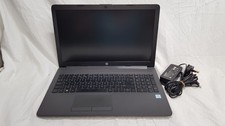 Portátil HP 250 g7 15.6″ Intel Core i5-8265U 8GB 256GB SSD, SIN SISTEMA OPERATIVO