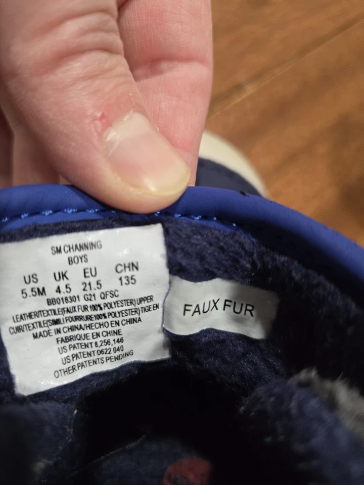 BOTAS ESPACIALES para niños pequeños talla 5,5 EE. UU. Foto 2 de 2