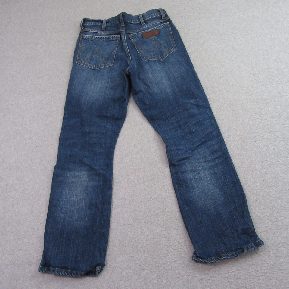Jeans retro Wrangler para hombre 30 x 30 corte bota relajado lavado medio Foto 4 de 4