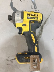 DEWALT DCD996 20V Max XR 1/2 In. Hammer Drill/Driver 20v