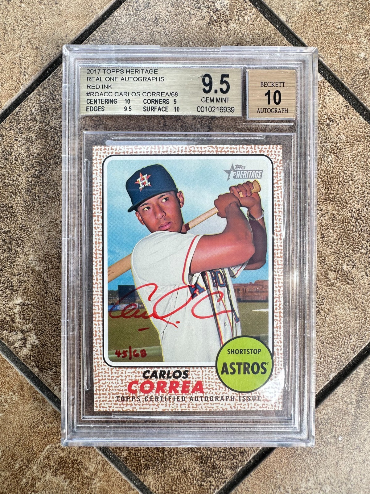 Carlos Correa 2017 Topps Heritage Real One Red Ink Rookie Auto /68 BGS 9.5 10