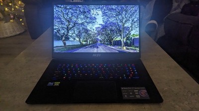MSI Stealth 17Studio A13VG-007UK 17,3'' 2TB, 4070, 16GB, 1440p 17,3'' IPS