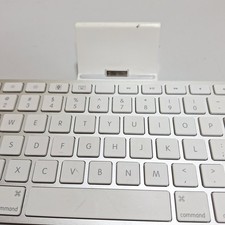 Apple iPad Keyboard Dock Model A1359 MC533LL/B for 1st 2nd 3rd Generation EUC