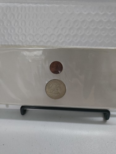 100 "BELIEVE IT OR NOT" YEARS - KENNEDY 1964 Silber 90% & LINCOLN 1964 - 2 COIN SET - Bild 3 von 4