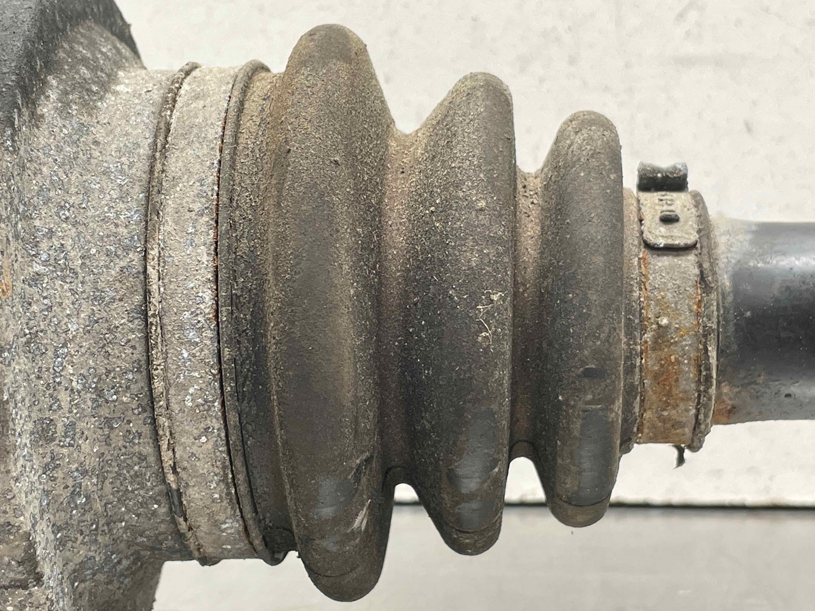 2010 Maserati Granturismo S OEM Left Hand Drivers Side CV Axle Shaft 63K
