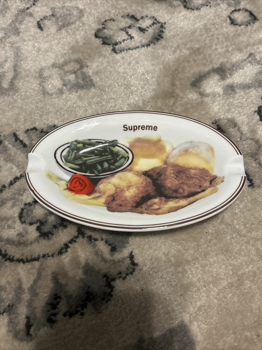 Supreme Chicken Dinner Plate Ashtray White SS18 NEW | eBay Supreme Chicken Dinner Plate Ashtray White SS18 NEW | eBay