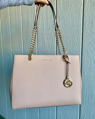 NWT Michael Kors Susannah Large Saffiano Leather Shoulder bag