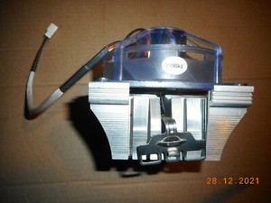 3pin 12V 8x8x4 cm  Lüfter Lüfterkühler mit Kühlkörper Kühler Lüfter Computer