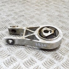 Support moteur Fiat 130