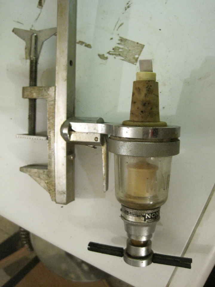 ANCIEN SUPORT A BOUTEILLE DISTRIBUTEUR DE BOISSON DOSEUR DE BAR GRAS EXPORT - Photo 3/3